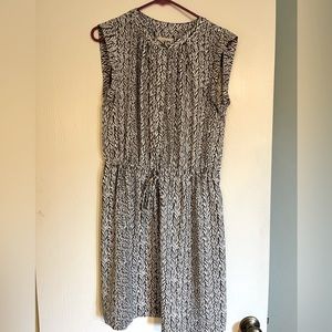 Loft Outlet Dress - size Medium